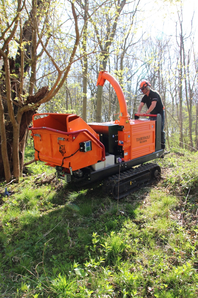 Broyeur sur chenilles à largeur variable autonome TIMBERWOLF TW 230 VTR