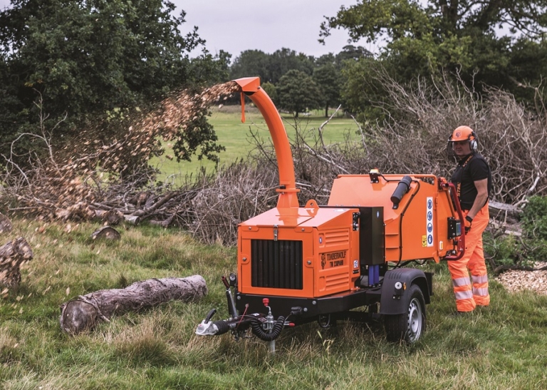 broyeur essence sur châssis routier TW 230 PAHB